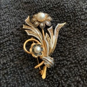 Vintage Spain Damascene Brooch